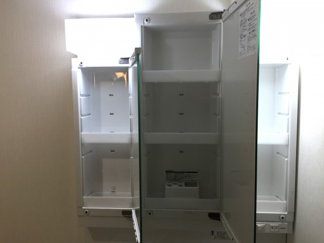 マンションフロイント麻布　洗面台