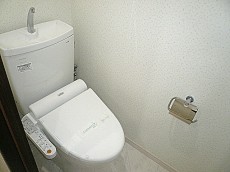 ウォシュレット付トイレです。