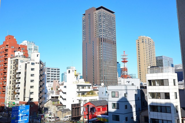 エル・アルカサル三田　廊下眺望