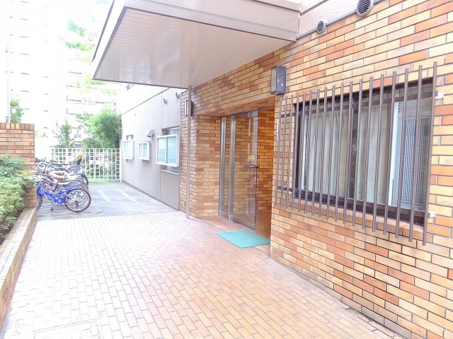 シティ田町　エントランス