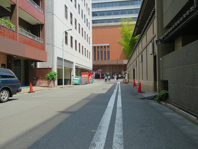 銀座永谷タウンプラザ　前面道路