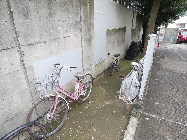 瀬田サンケイハウス　駐輪場