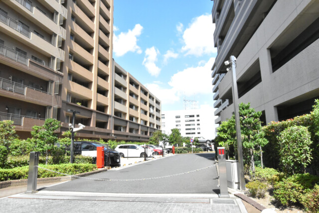 クレストフォルム東京アヴァンセ 駐車場